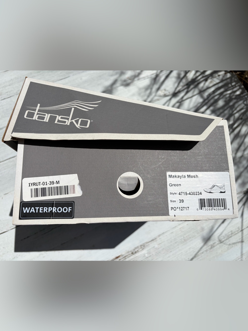 Dansko Green Waterproof Trail Sneakers NEW in box - Picture 6 of 8